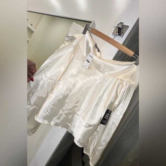 XL Express Ivory Asymmetric One-Shoulder Blouse | Satin Look | NEVER Worn - Picture 2 of 6